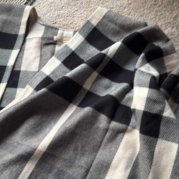 BURBERRY Extra fine merino poncho pashmina scarf wrap . AUTHENTIC - Picture 3 of 8
